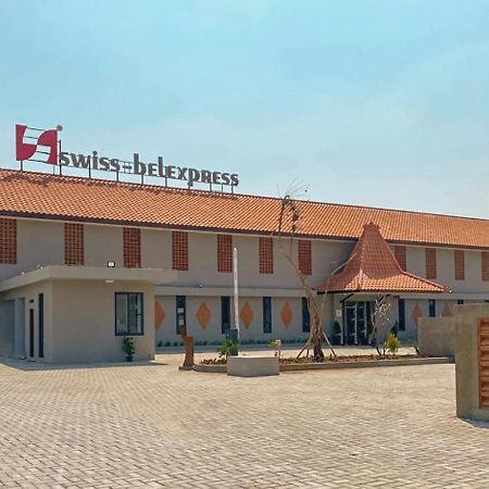 Swiss-Belexpress Rest Area Km 164, Cipali Motel Majalengka Exterior photo